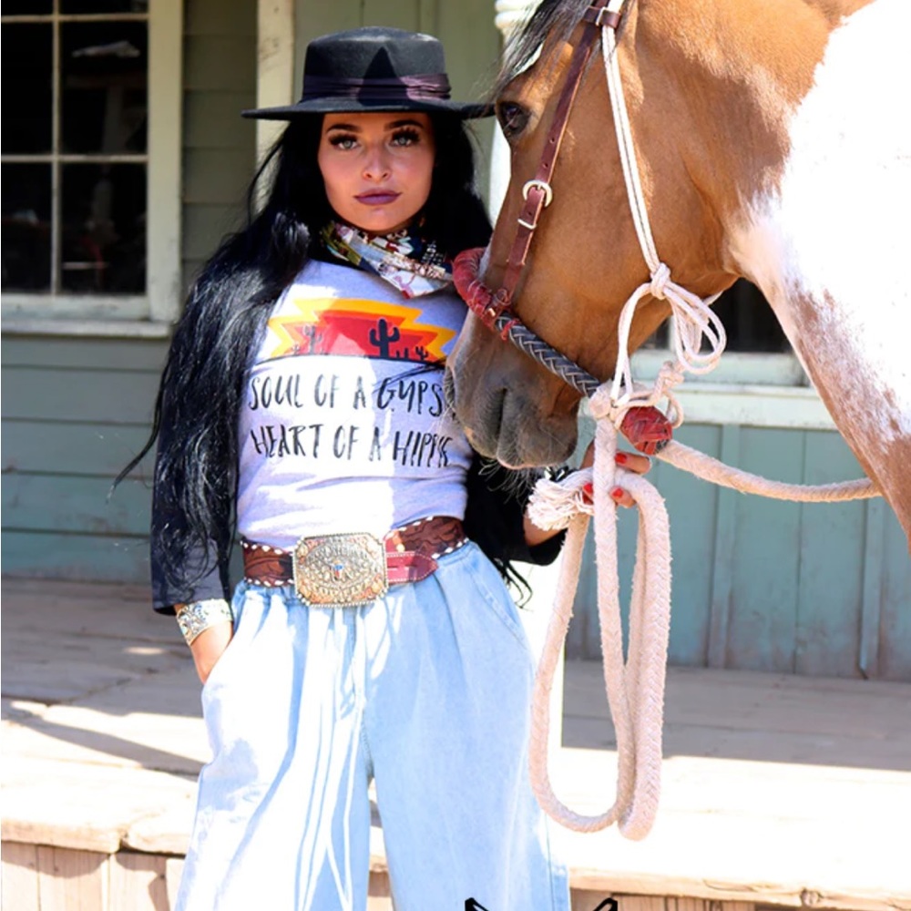 Coyote cowgirl western boho graphic shirt - Picture 1 of 4